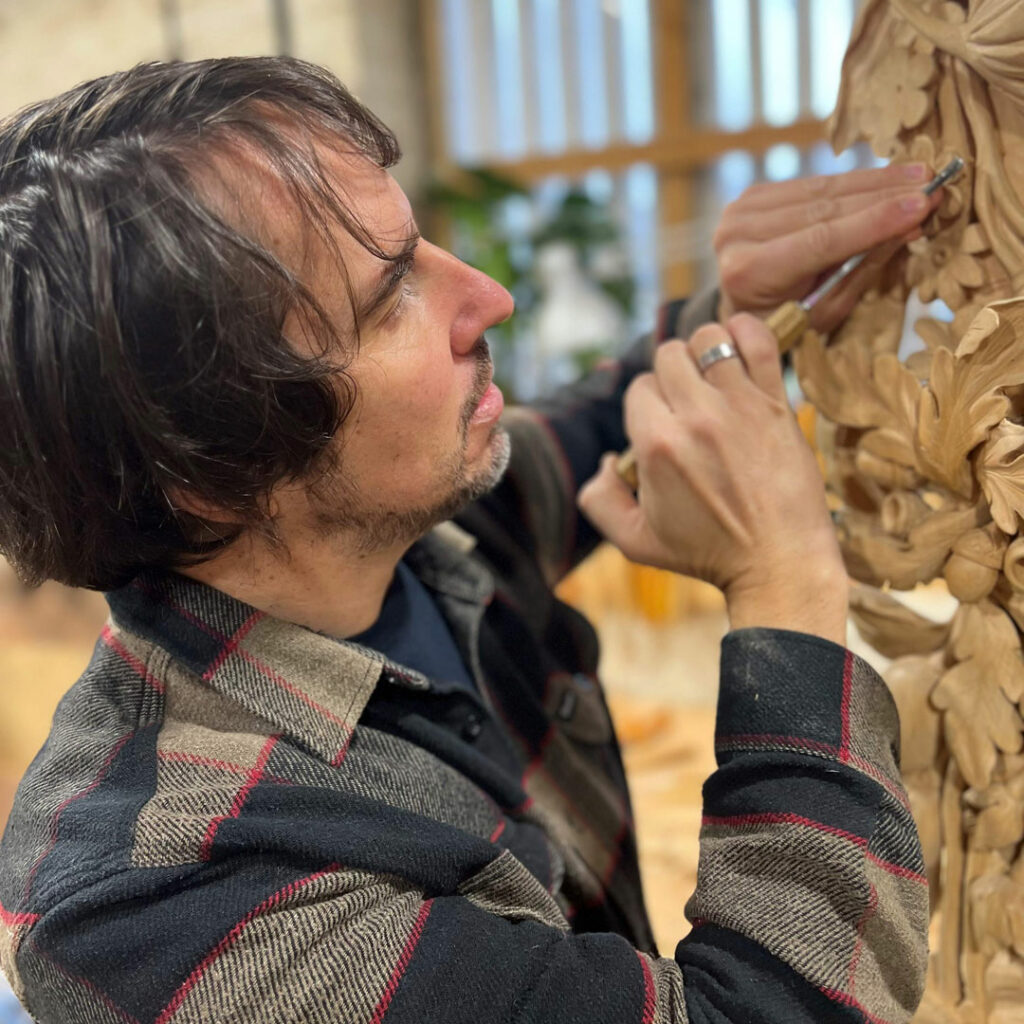 Tom Ball – woodcarver